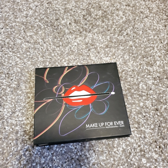 3/$30 ππ¨ EUC makeup forever eyeshadow limited edition palette - Picture 4 of 7